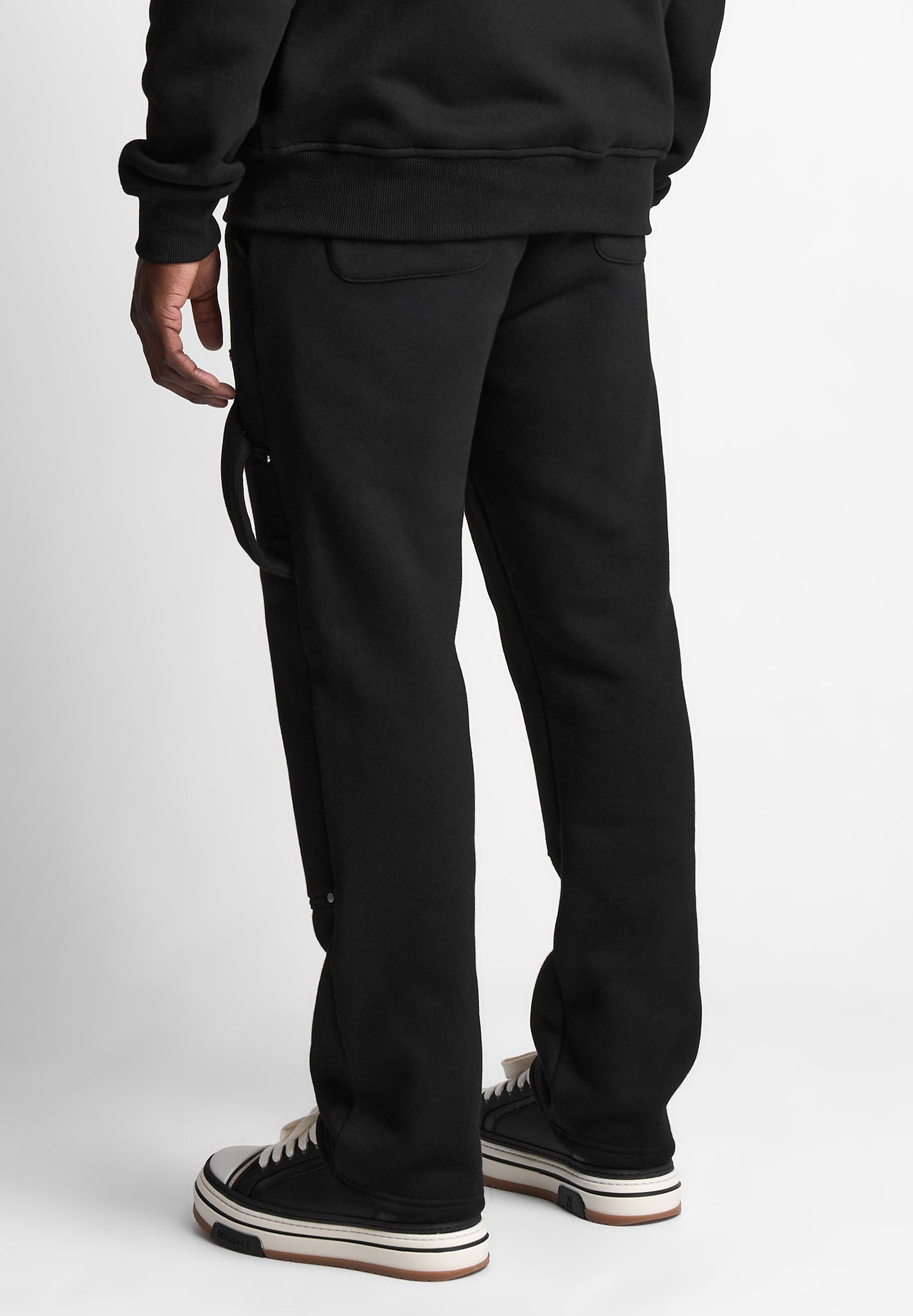 carpenter-400gsm-joggers-black