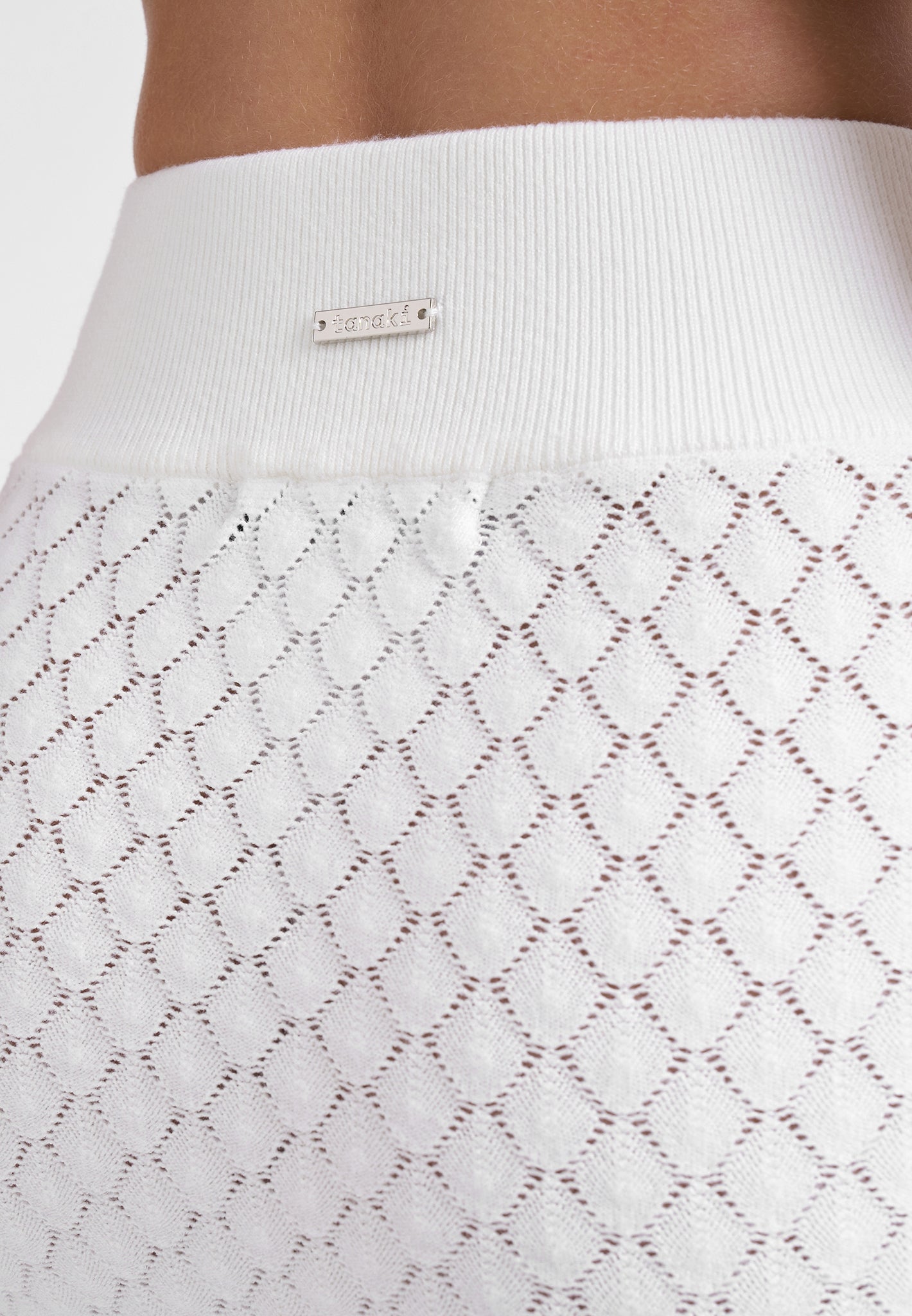 Angled Waist Shell Knit Maxi Skirt - White