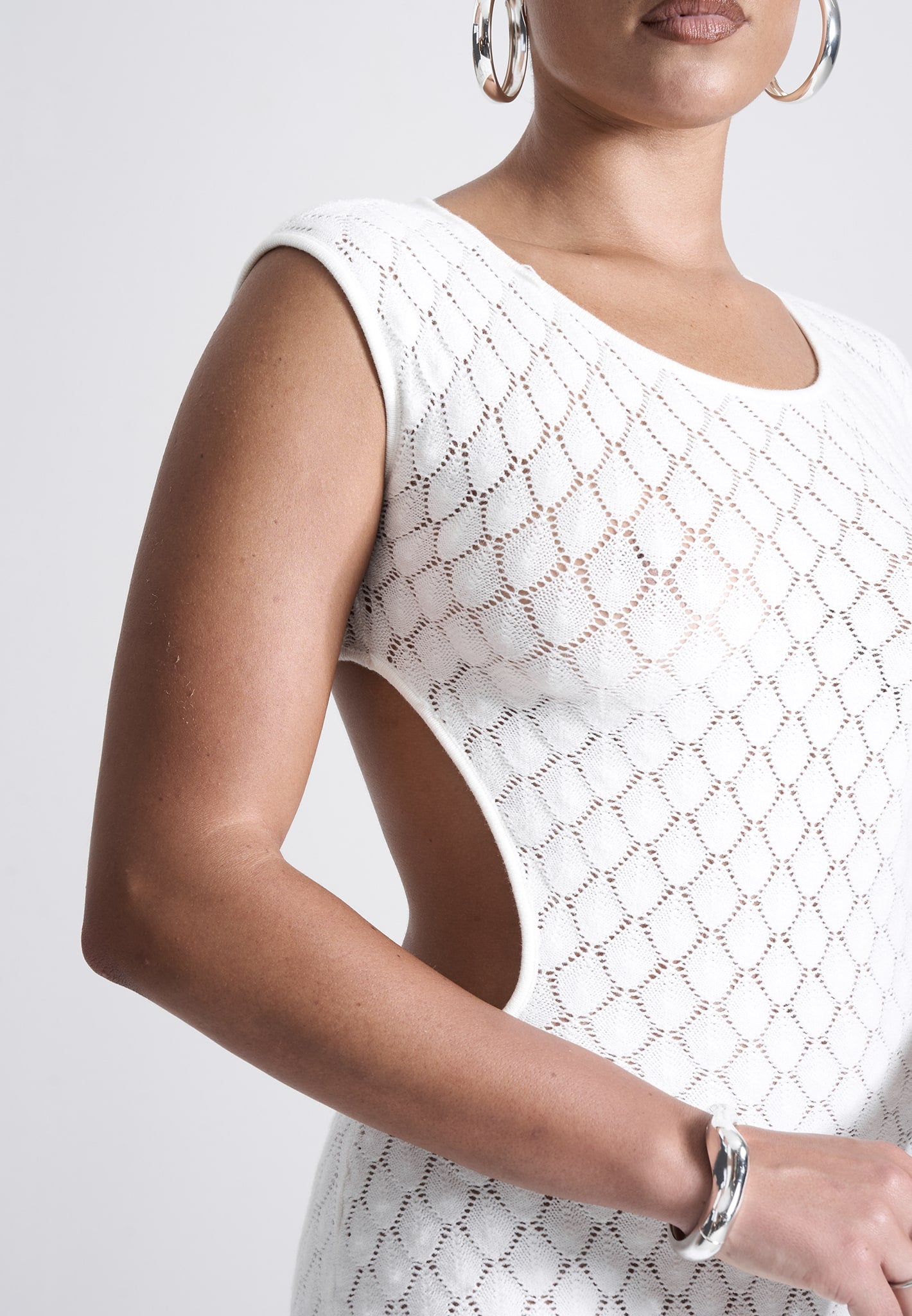 cut-out-shell-knit-maxi-dress-in-white