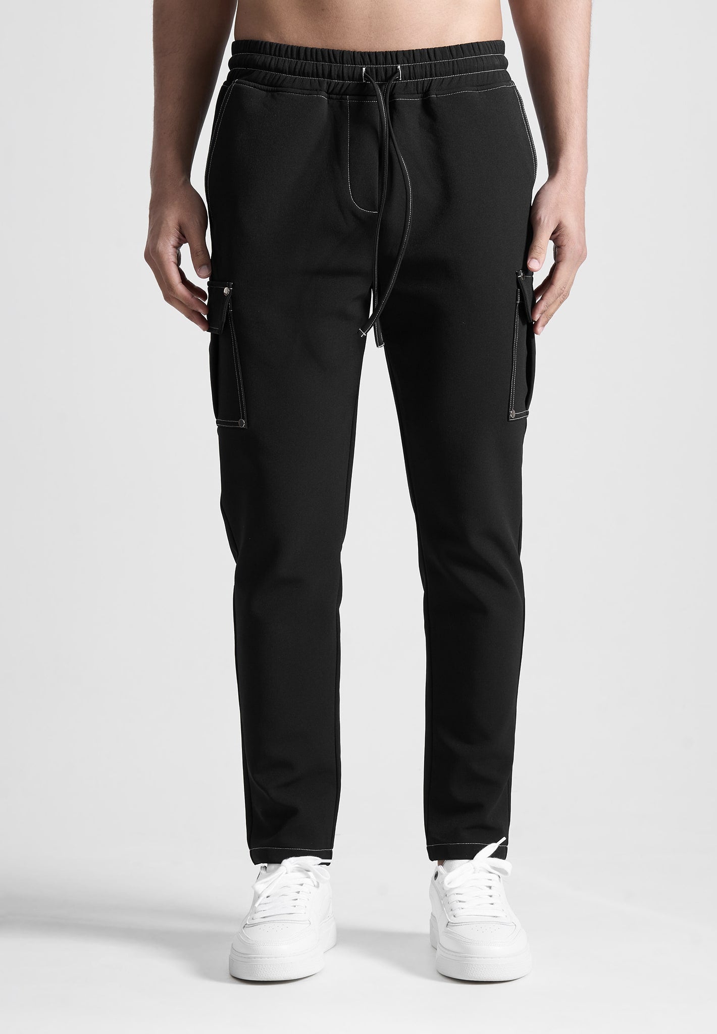 technical-contrast-stitch-cargo-trousers-in-black
