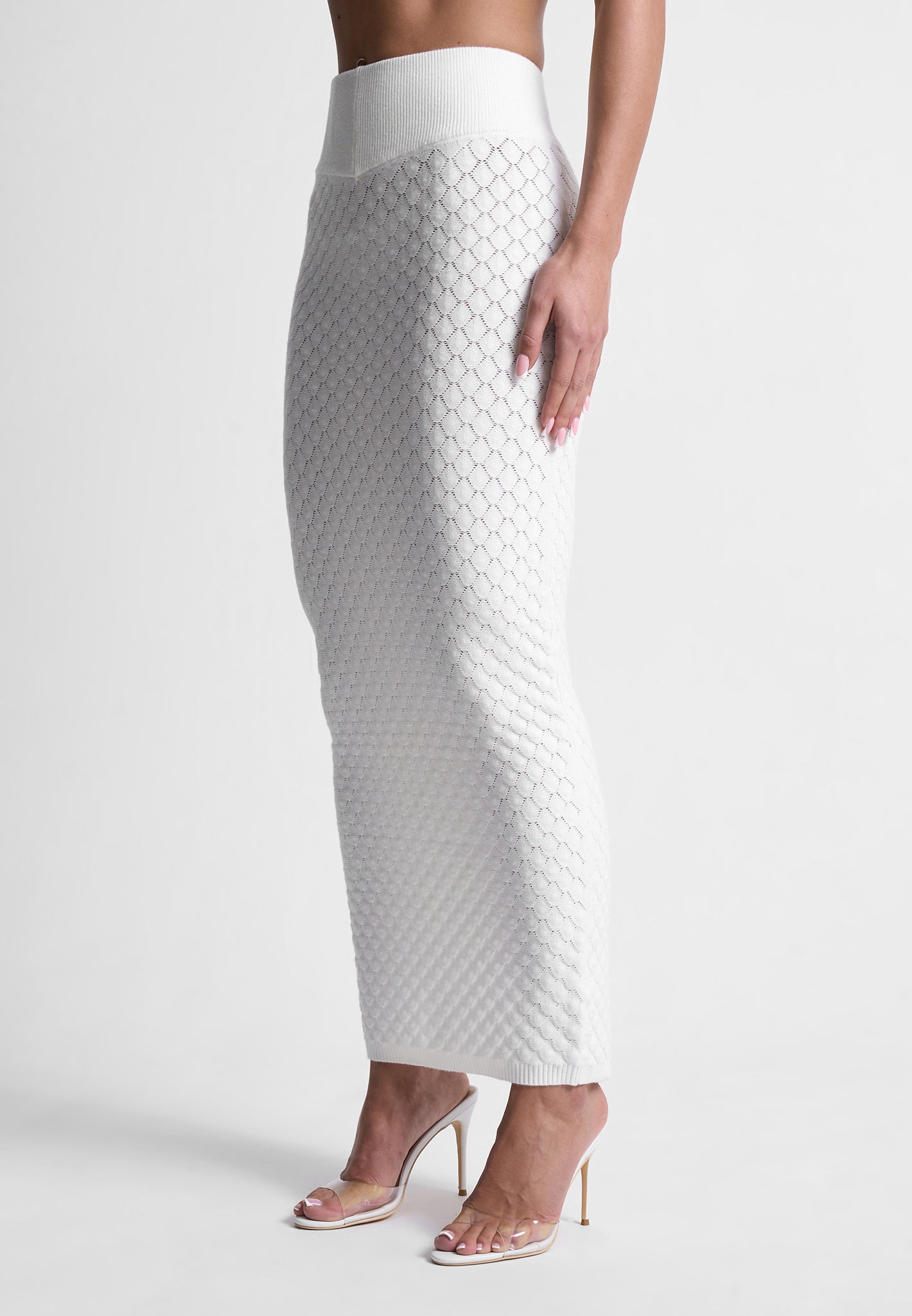 Angled Waist Shell Knit Maxi Skirt - White